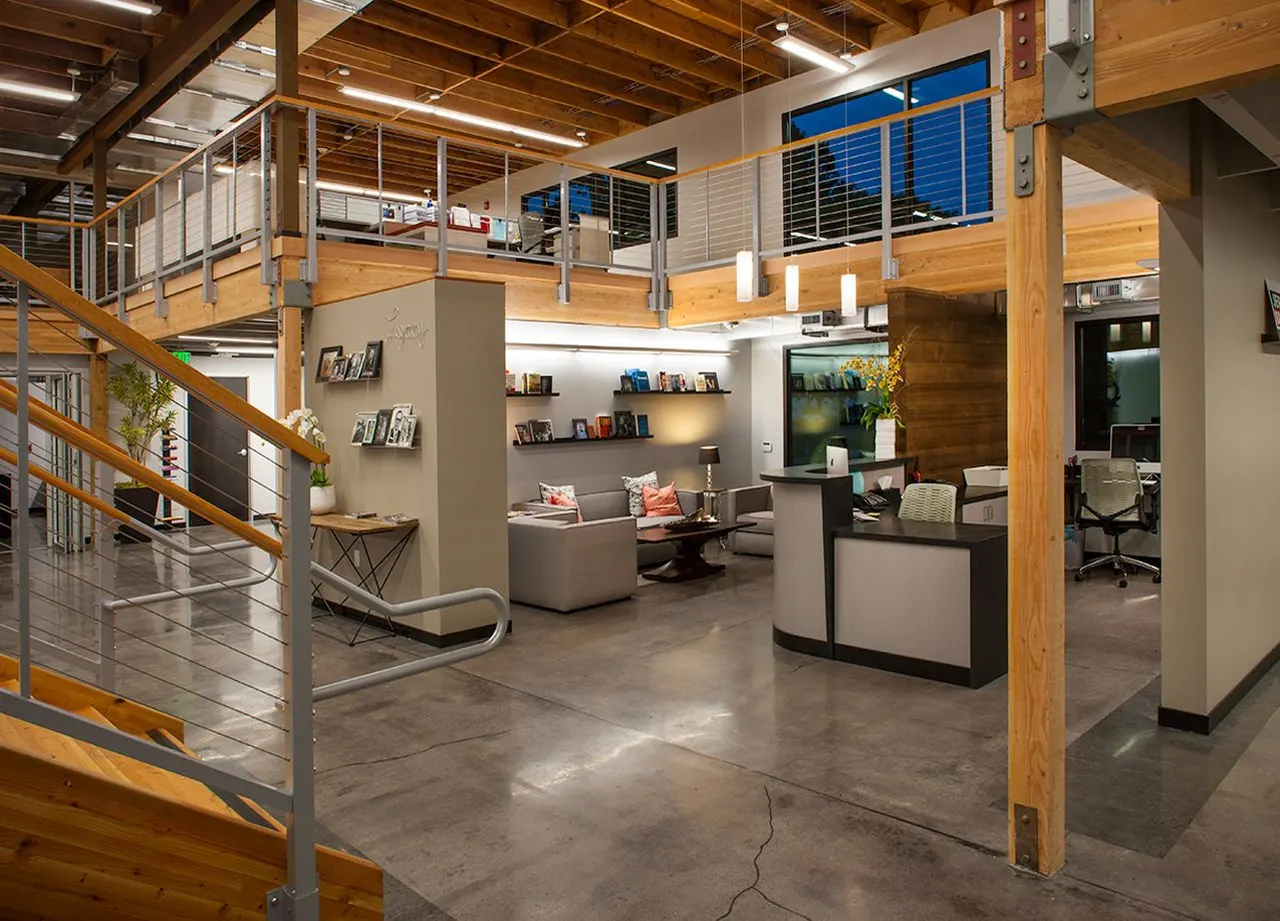 Corporate Interiors, Sacramento,, CA. GRA Architects | photograph by Ed Asmus