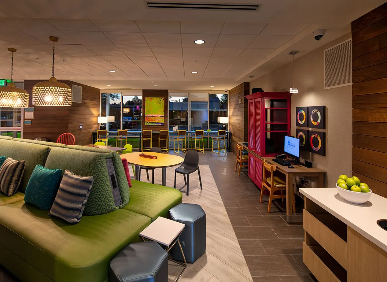 Hyatt Hotel, West Sacramento, CA. HRGA Architects | photograph by Ed Asmus