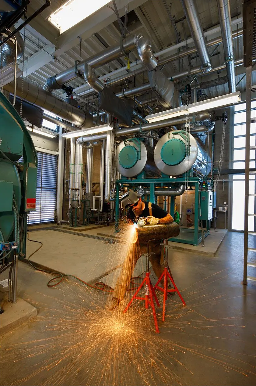 Airco Mechanical, Sacramento, CA | photograph by Ed Asmus