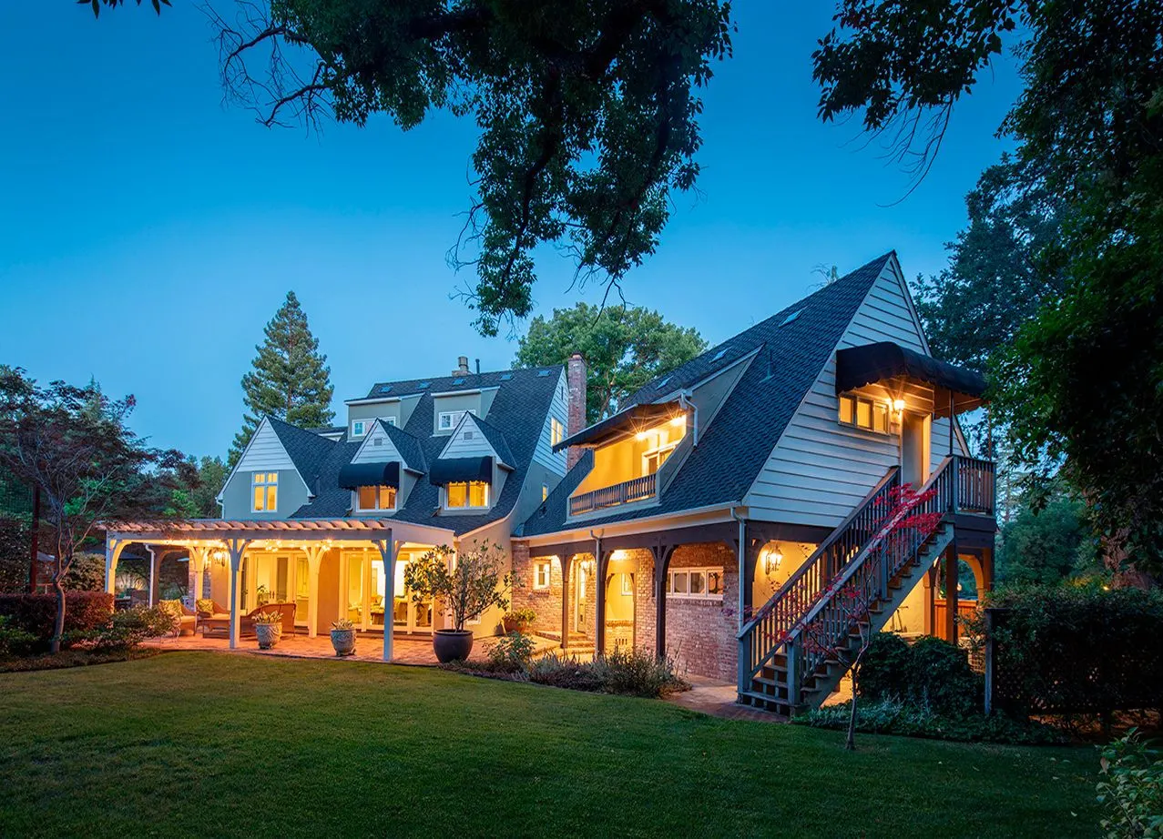 Private Residence,Sacramento, CA | photograph by Ed Asmus
