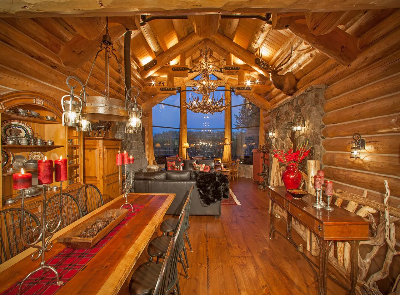 Private Residence , Lake Tahoe, CA.. Sierra View Construction | photograph by Ed Asmus