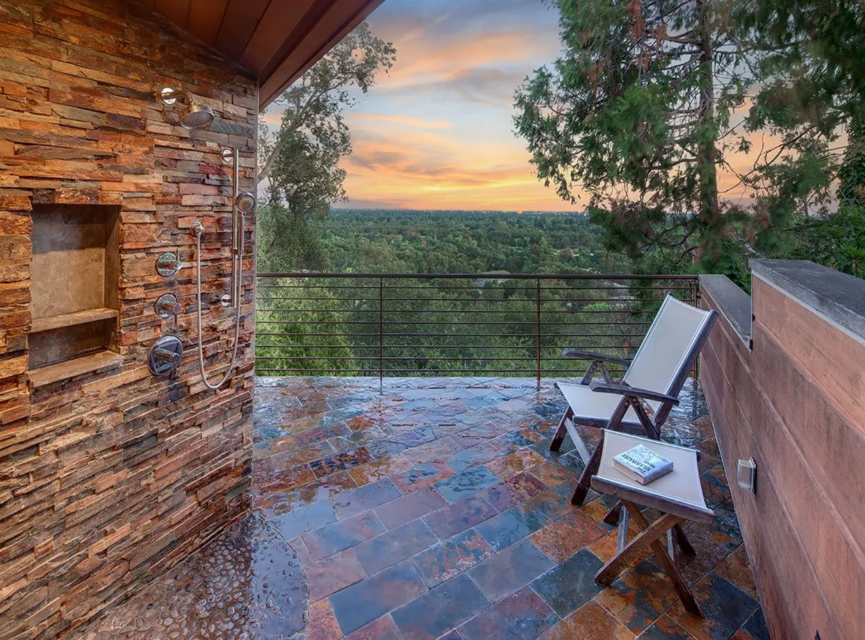 Private Residence, Fair Oaks, CA. Vogue Homes | photograph by Ed Asmus