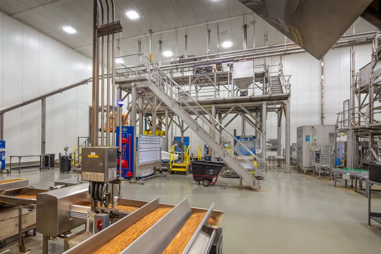 Almond Growers, Whiting Turner Construction | photograph by Ed Asmus