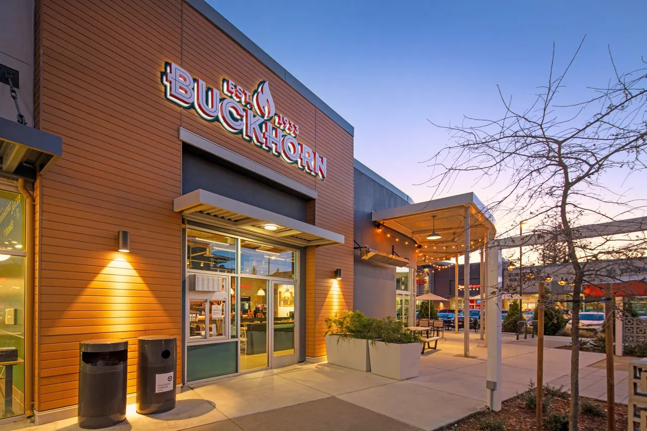 Buckhorn Restaurant, Sacramento, CA | photograph by Ed Asmus
