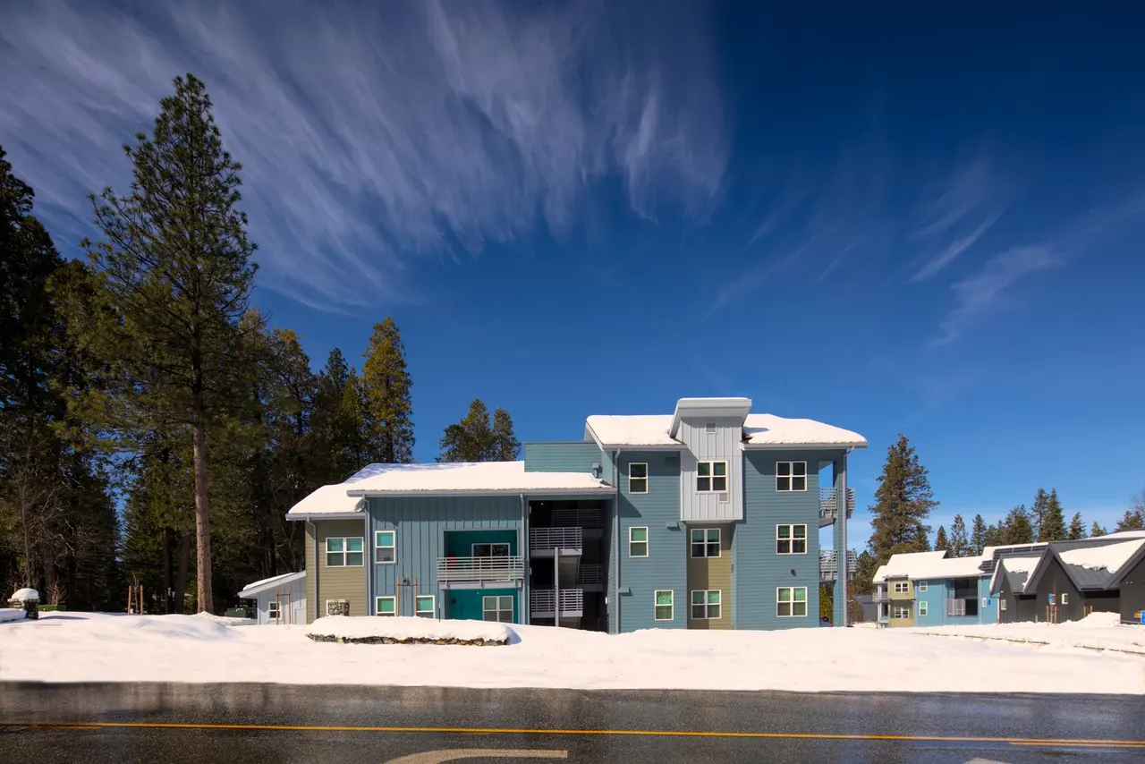 Cashin's Field, Nevada City, CA. Mogavero Architects Gold Nugget Award 2023 | photograph by Ed Asmus