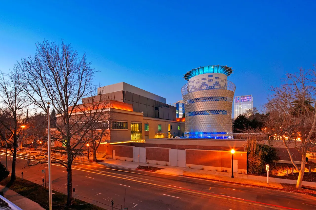 Central Plant, Sacramento, CA | photograph by Ed Asmus