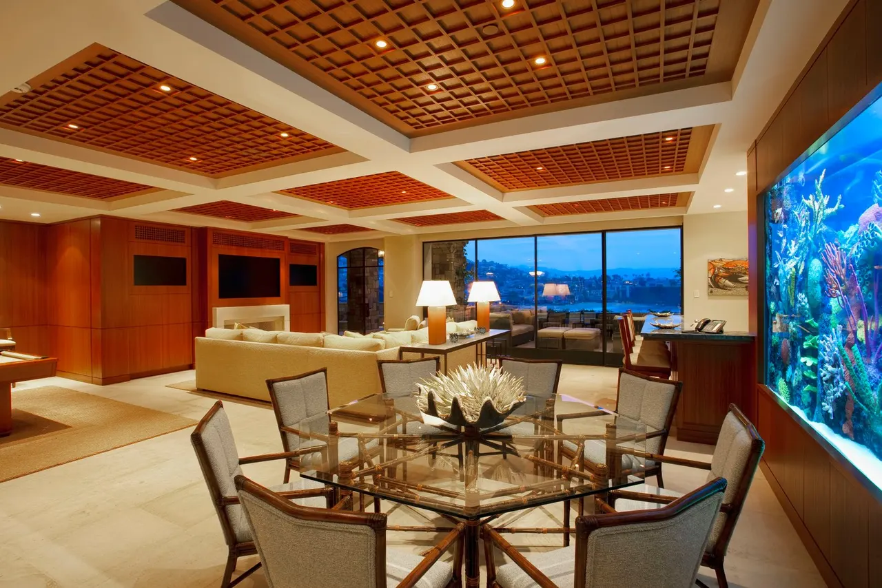 Laguna Beach Residence, Laguna Beach, CA | photograph by Ed Asmus