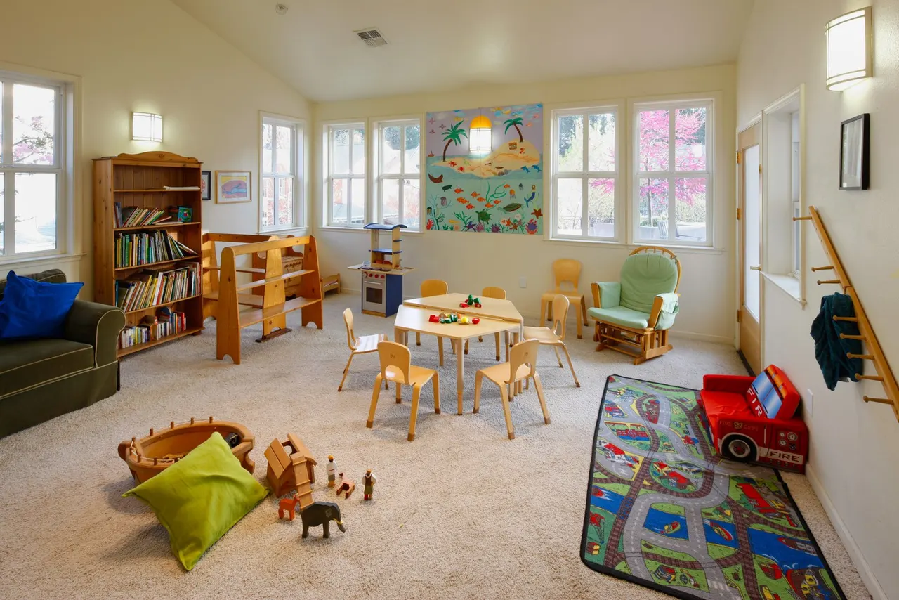 Co-Housing, Nevada City, CA. McCamant & Durrett Architects | photograph by Ed Asmus