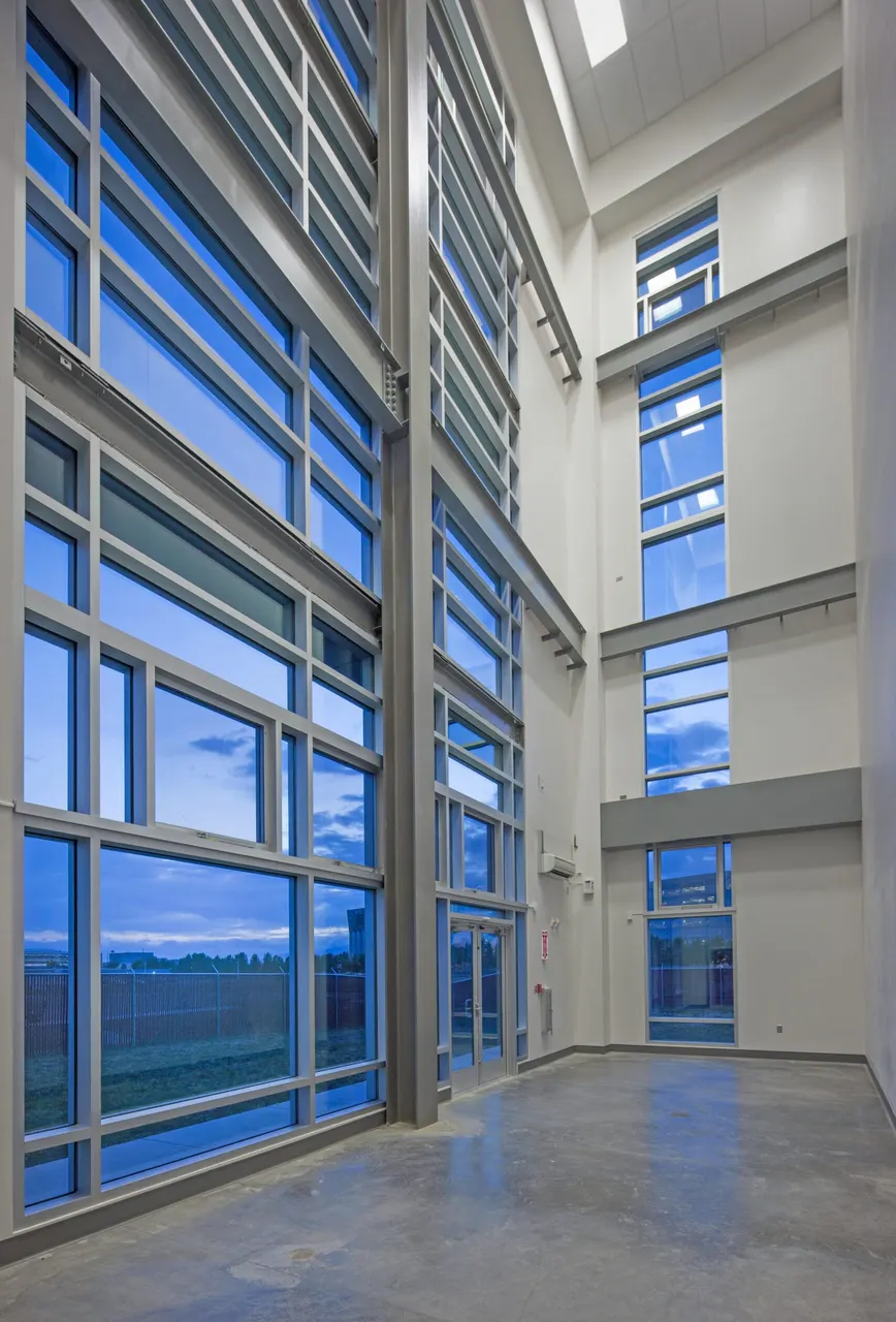 Pararescue Building, Moffett Field, CA | photograph by Ed Asmus