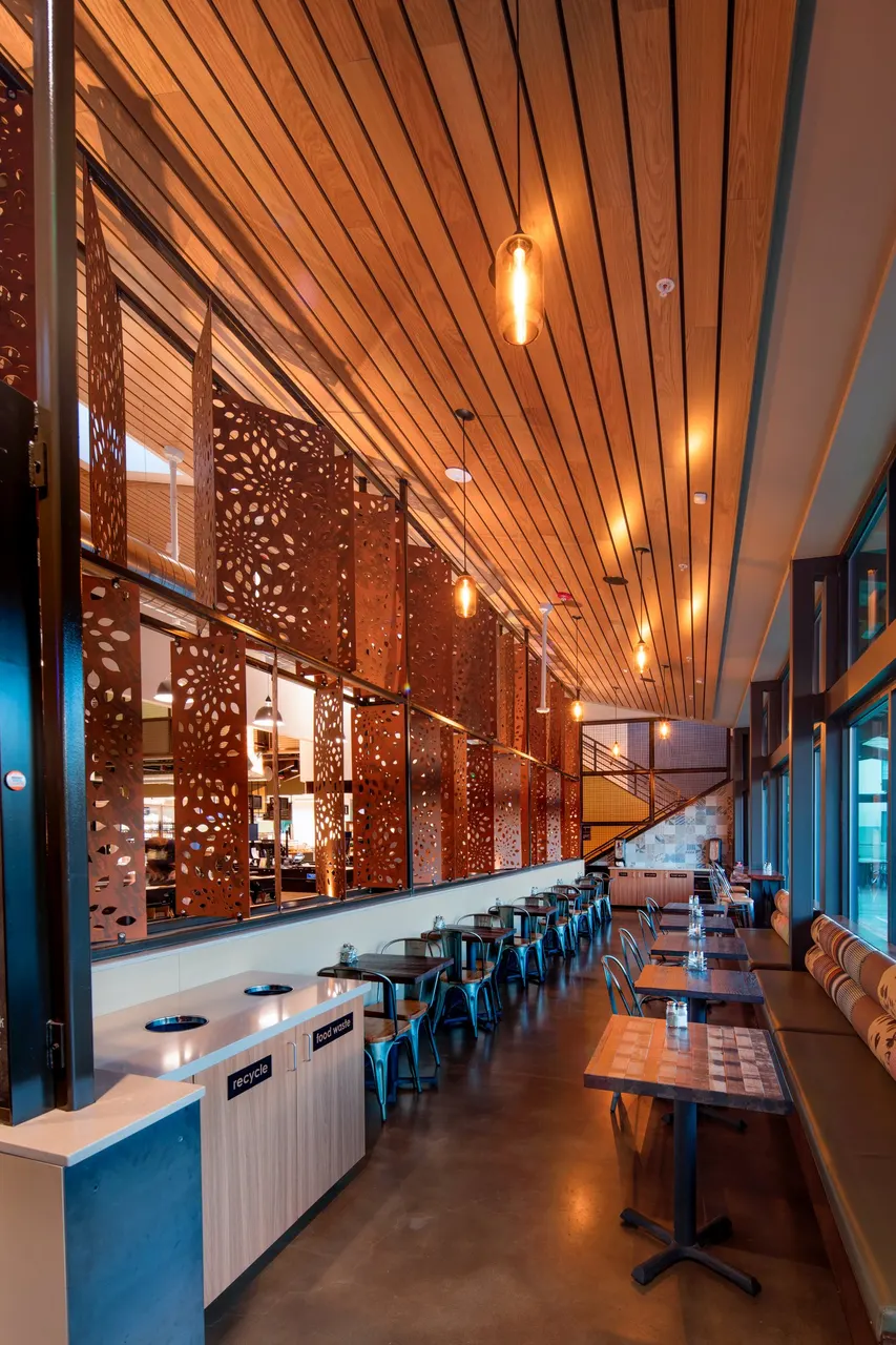 The Sacramento Co-Op,, Sacramento, CA.Mogavero Architects | photograph by Ed Asmus