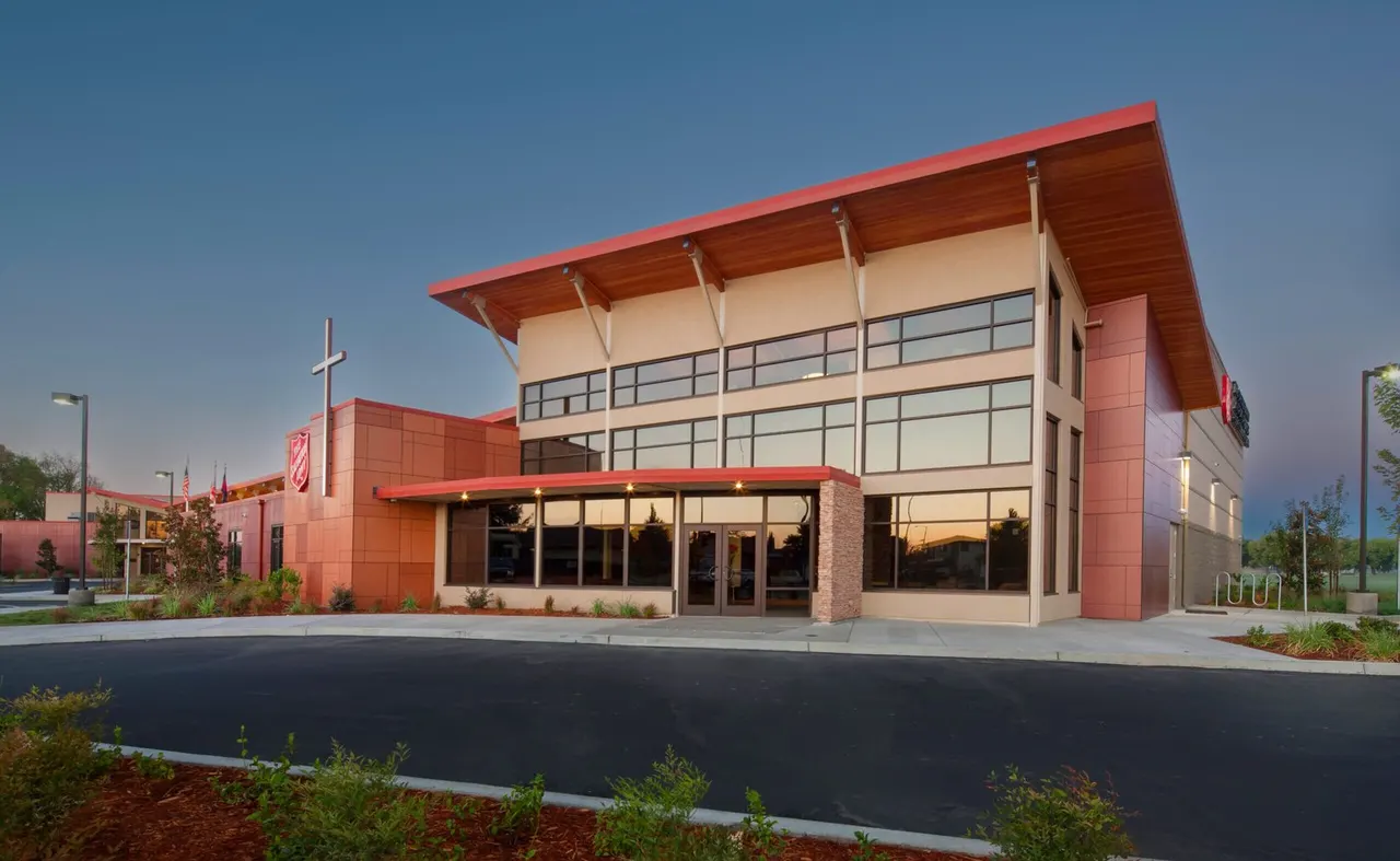 The Salvation Army, Fairfield & Sacramento, CA | photograph by Ed Asmus