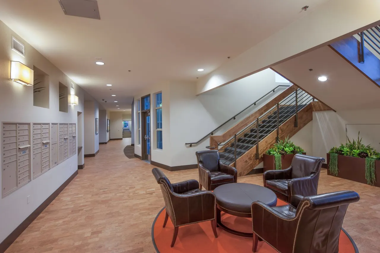 The Arbors, Sacramento, CA. Mogavero Architects | photograph by Ed Asmus