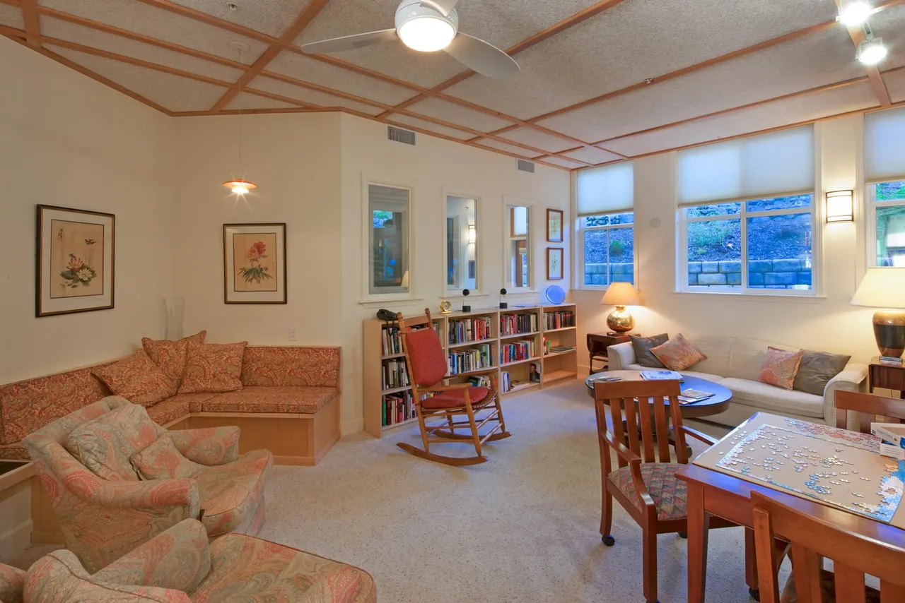 Wolf Creek Co-Housing, Grass Valley, CA | photograph by Ed Asmus