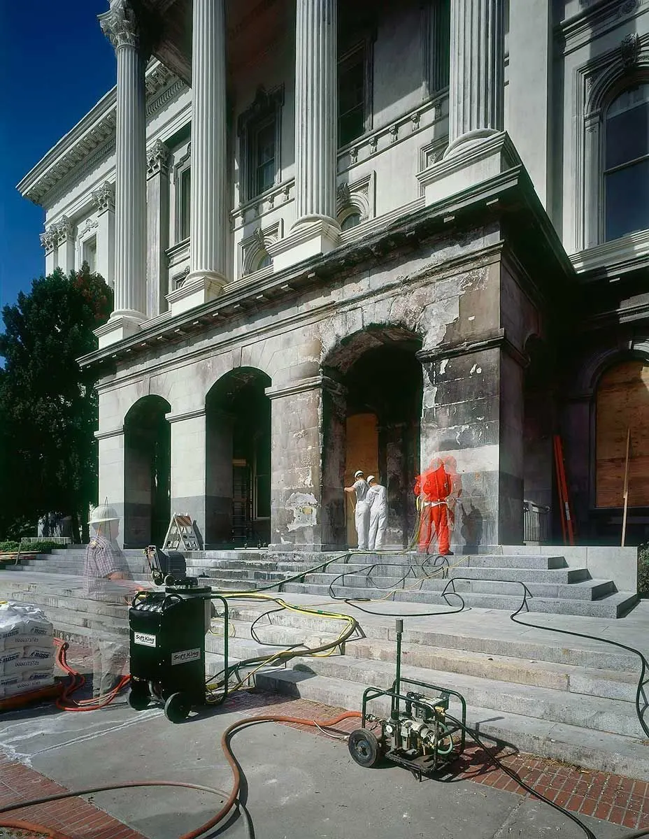 Sacramento State Capitol, Sacramento, CA.  JR Roberts Construction | photograph by Ed Asmus