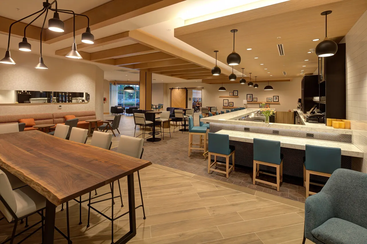 Hyatt House Sacramento Airport, Sacramento, Ca.  HRGA Architects | photograph by Ed Asmus