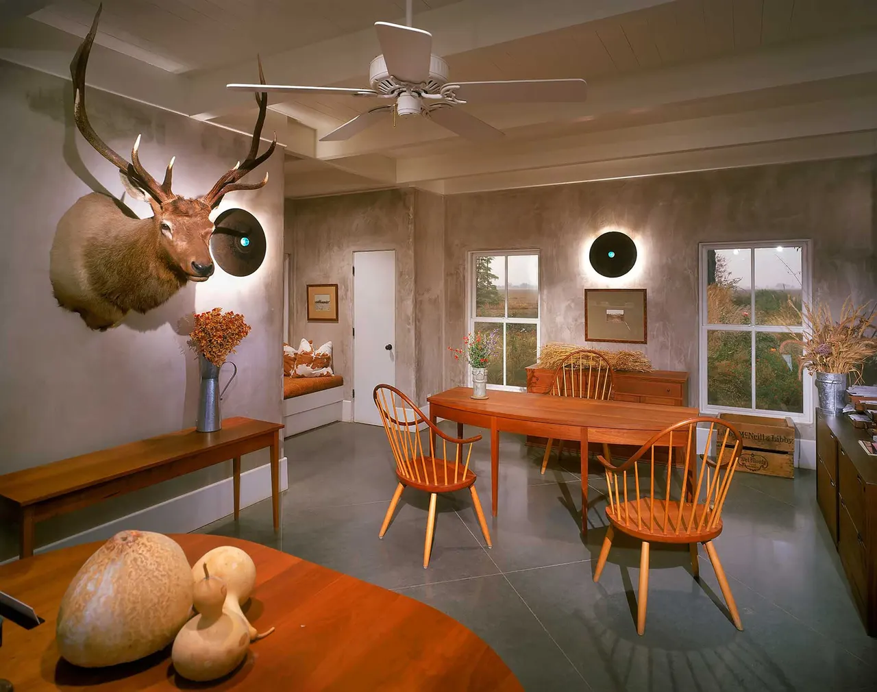Farmers Office, Woodland, Ca. Struck Lomax Architects | photograph by Ed Asmus