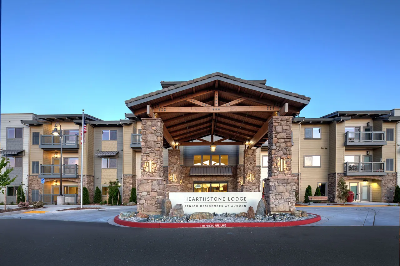 HearthStone Lodge, Senior Residence at Auburn, CA. JKAE Architects, Jackson Construction | photograph by Ed Asmus