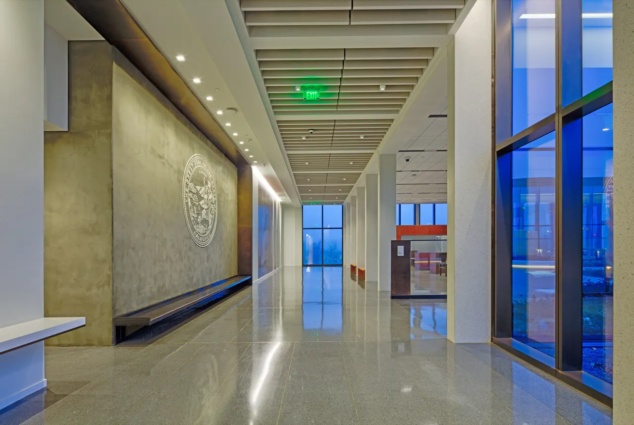 Tani G. Cantil-Sakauye Courthouse, Sacramento, CA | photograph by Ed Asmus