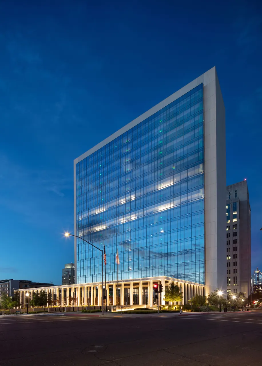 Tani G. Cantil-Sakauye Courthouse, Sacramento, CA | photograph by Ed Asmus