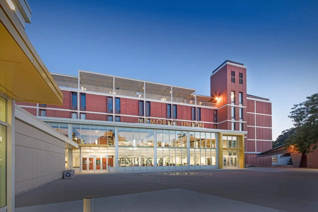 Memorial Hall, UC Davis, Davis, CA | photograph by Ed Asmus