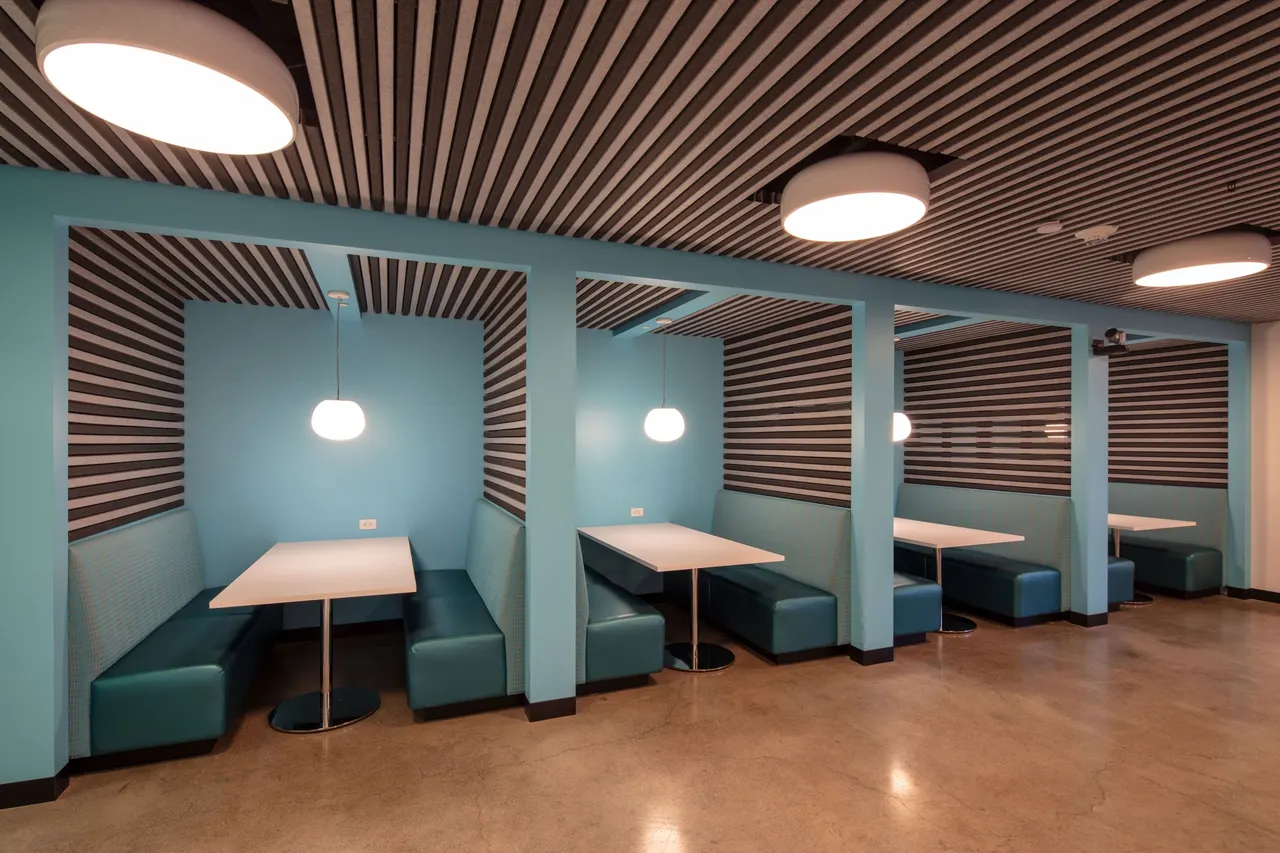 Corporate Interiors San Francisco, CA. Whiting Turner Construction | photograph by Ed Asmus