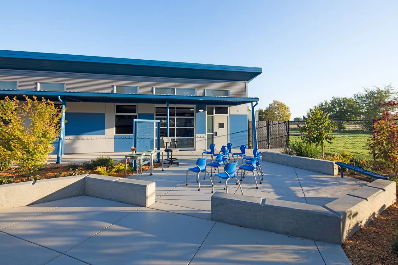 Greer Elementary School, Sacramento, CA | photograph by Ed Asmus