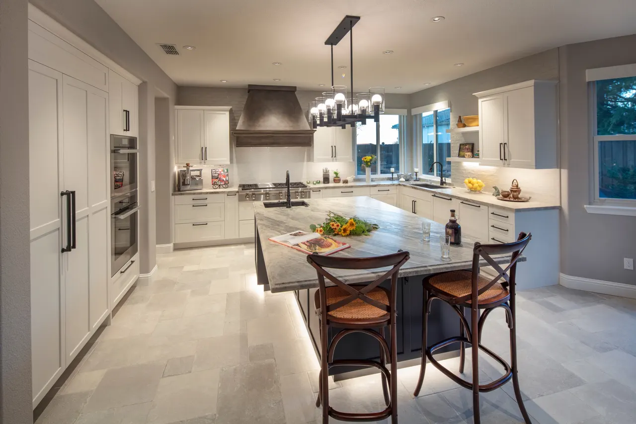 Priviate Residence, Folsom, Ca. Casci Design Works | photograph by Ed Asmus