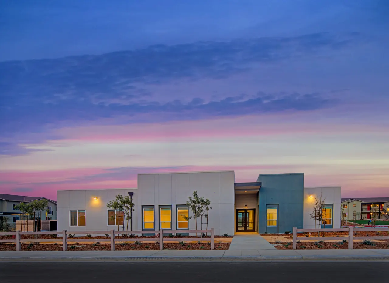 Corazon del Valle Commons, Huron, CA | photograph by Ed Asmus
