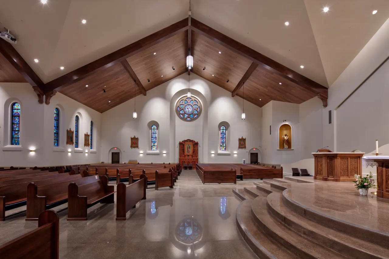 Holy Rosary Church, Woodland, CA. McCandless Architects | photograph by Ed Asmus