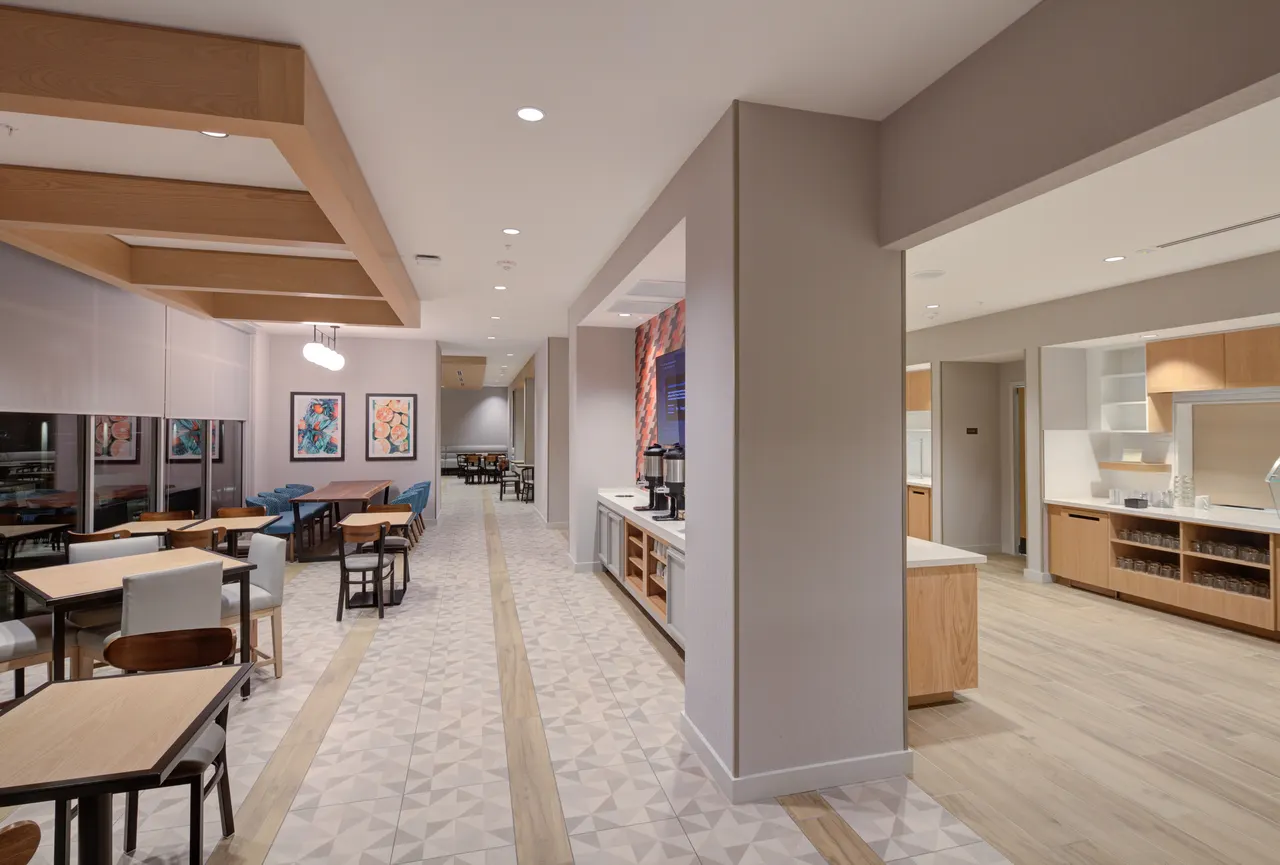 Hyatt House Sacramento Airport, Sacramento, Ca..  HRGA Architects | photograph by Ed Asmus