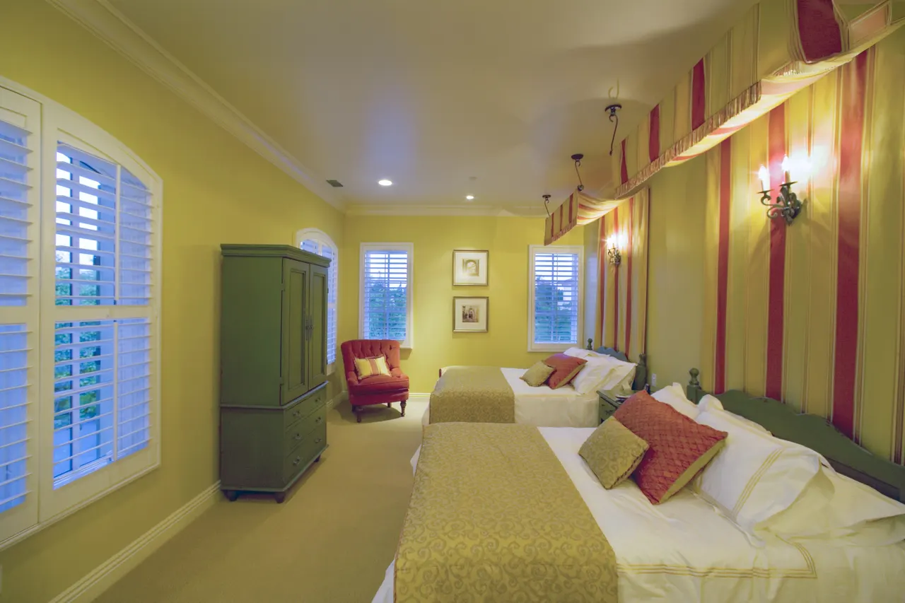 Arden Hills Country Club, Sacramento, CA | photograph by Ed Asmus