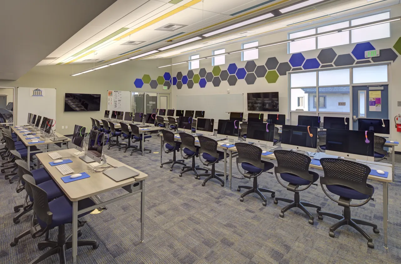 Center High School Career Technical Education Center, Antelope, CA | photograph by Ed Asmus