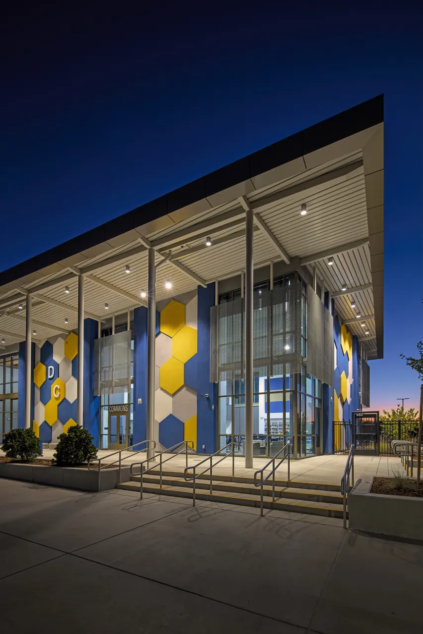 Del Campo Tech & Science Center, Sacramento, CA | photograph by Ed Asmus