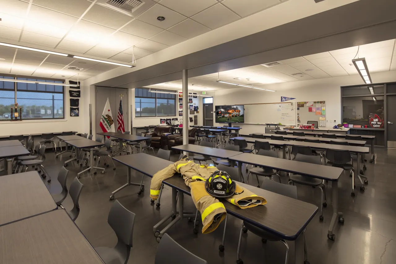 Inderkum High School Public Safety Training Center, Sacramento, CA | photograph by Ed Asmus