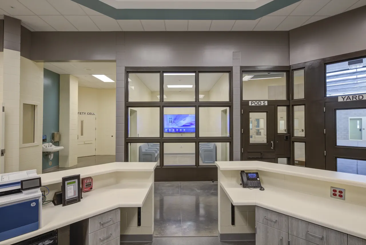 Mendocino County Jail, Ukiah, CA | photograph by Ed Asmus